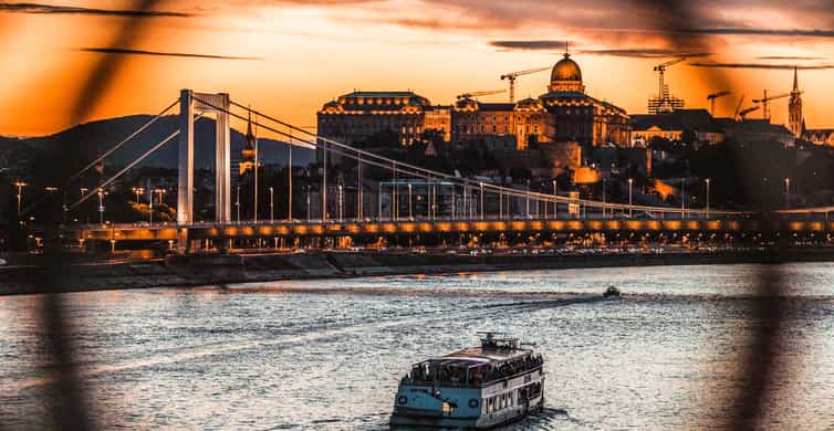 Budapest: City Highlights Sightseeing Cruise
