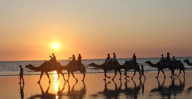 North of Rocks on Cable Beach: 1-Hour Sunset Camel Ride
