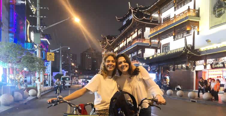 Shanghai: Nightlife Adventure and Tasting Bike Tour