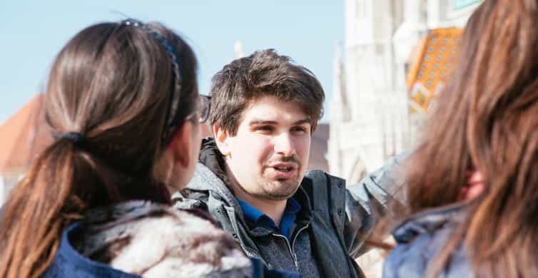 Budapest: 3-Hour Walking Tour About Communism (Small Group)