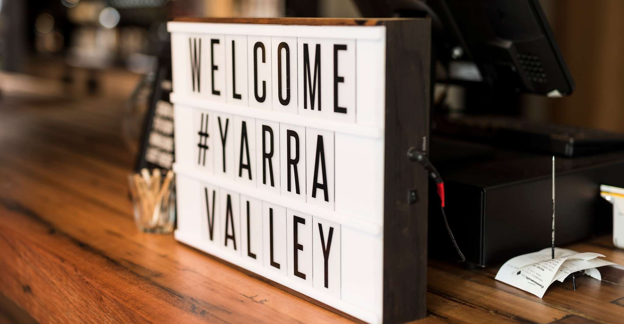 From Melbourne: Yarra Valley Chandon Cheese & Kangaroos Tour