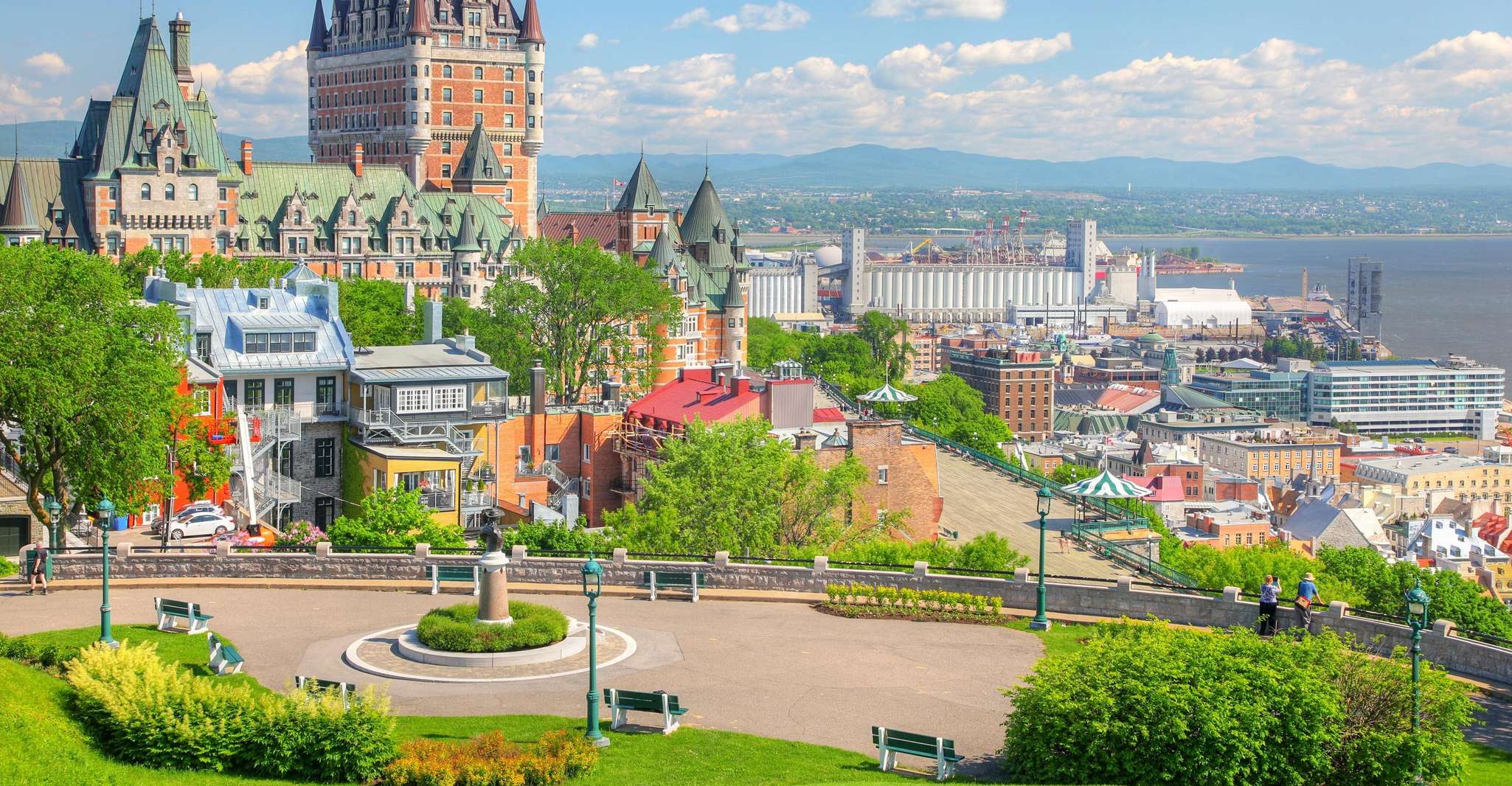 From Montreal: Quebec City and Montmorency Falls Day Trip