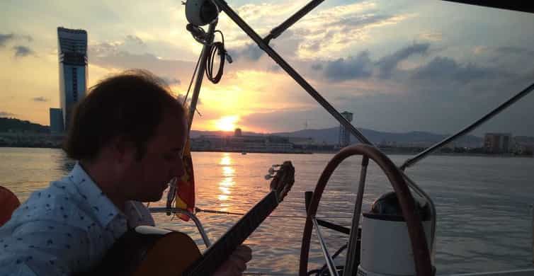Barcelona: Sunset Sailing with Live Guitar Music and Tapas
