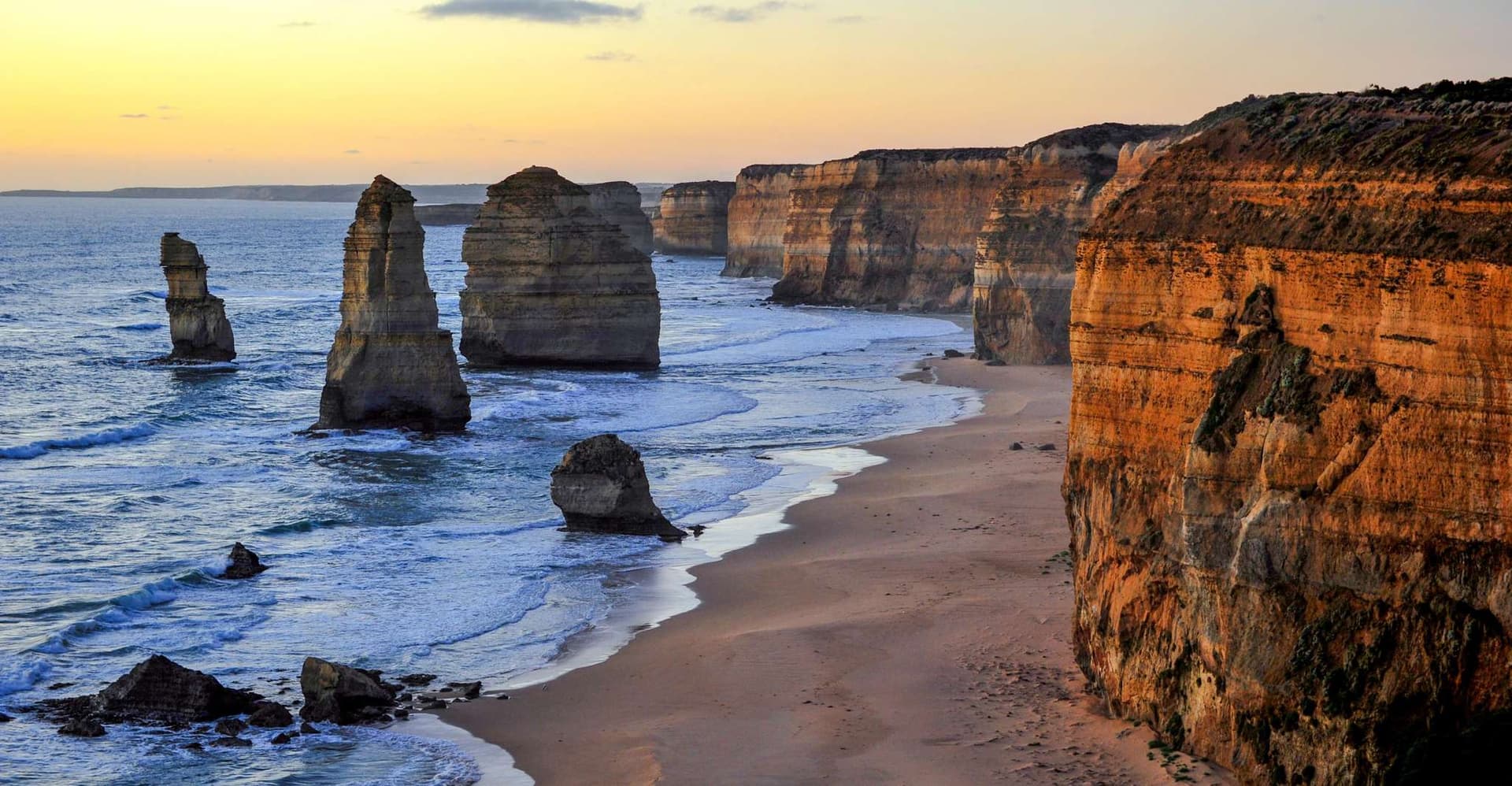 From Melbourne: Great Ocean Road, 12 Apostles, Wildlife Tour photo 1