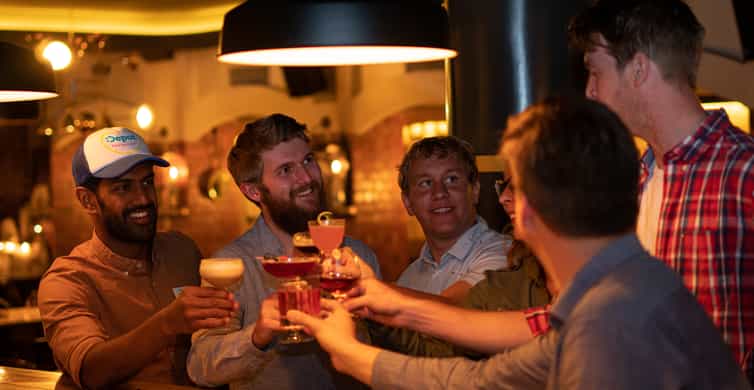 Melbourne: Local Laneway Bars and Their Stories