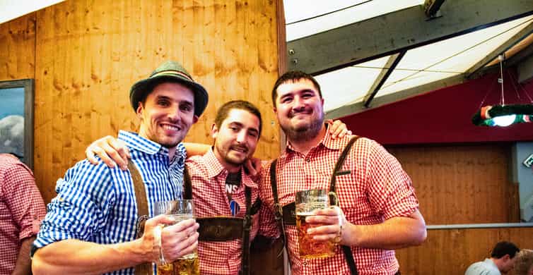 Munich: Oktoberfest Tour with Tent Reservation, Food & Beer
