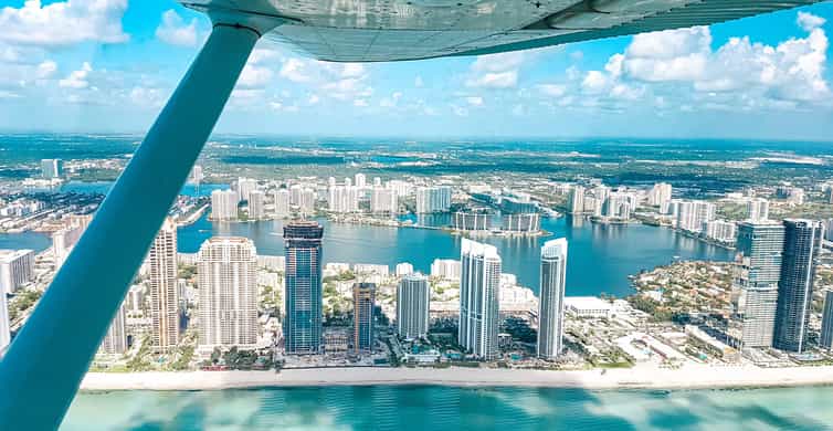 Miami Beach: South Beach Private Airplane Tour with Drinks