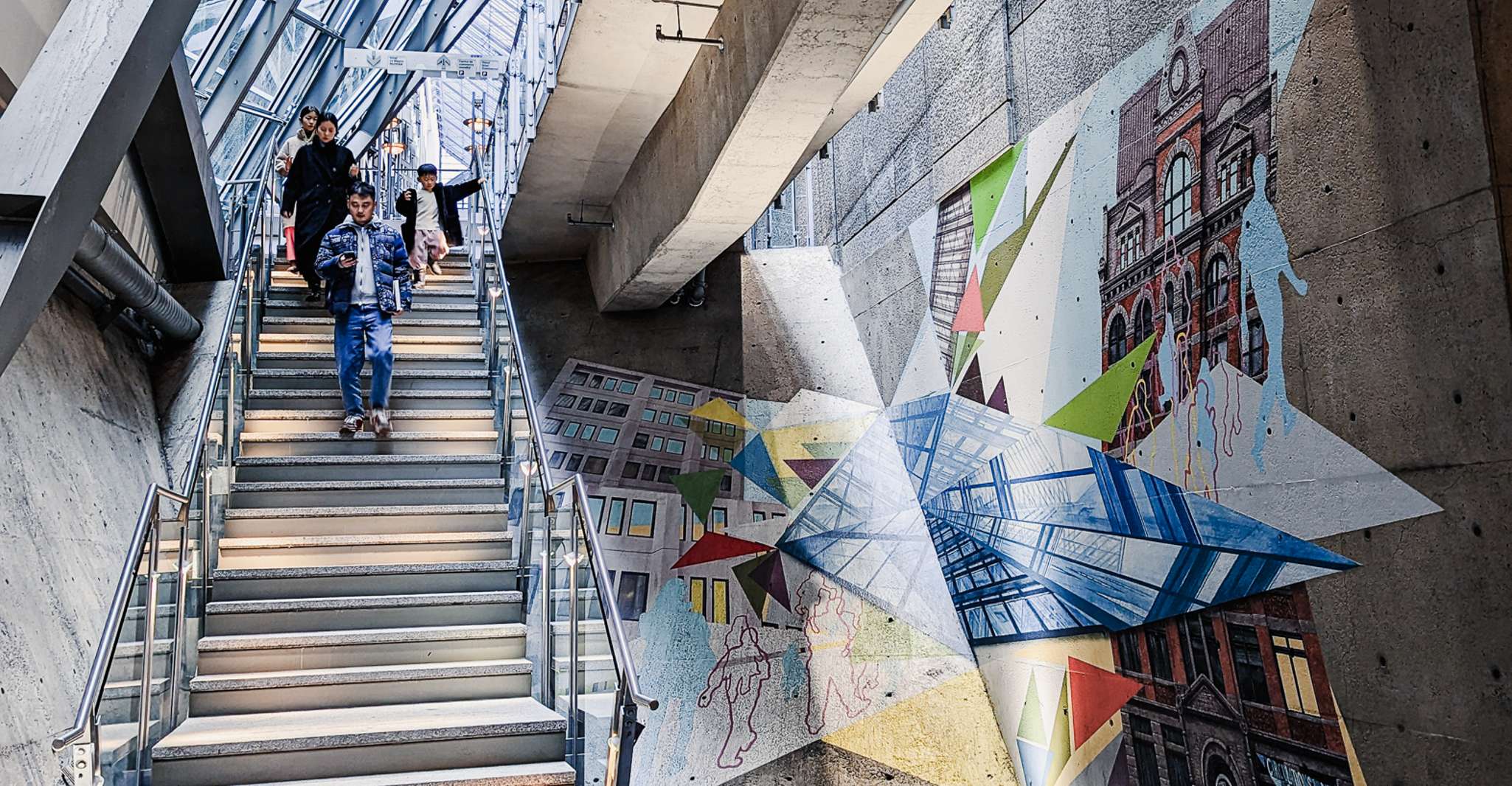 Montreal: RESO Underground City and Downtown Walking Tour