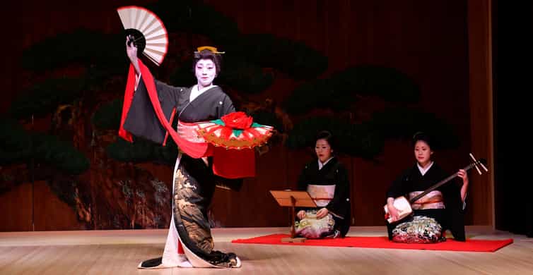 Tokyo: Traditional Japanese Performing Arts Show and Dinner