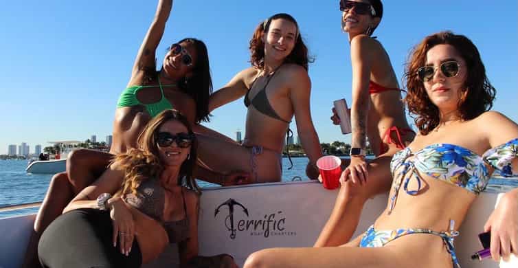 Miami: 4-Hour Island Hopping Boat Trip with Floating Mat