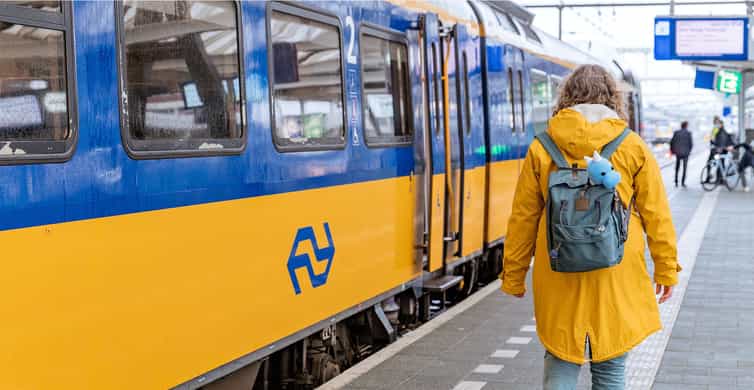 Amsterdam: Train Transfer Schiphol Airport from/to Amsterdam