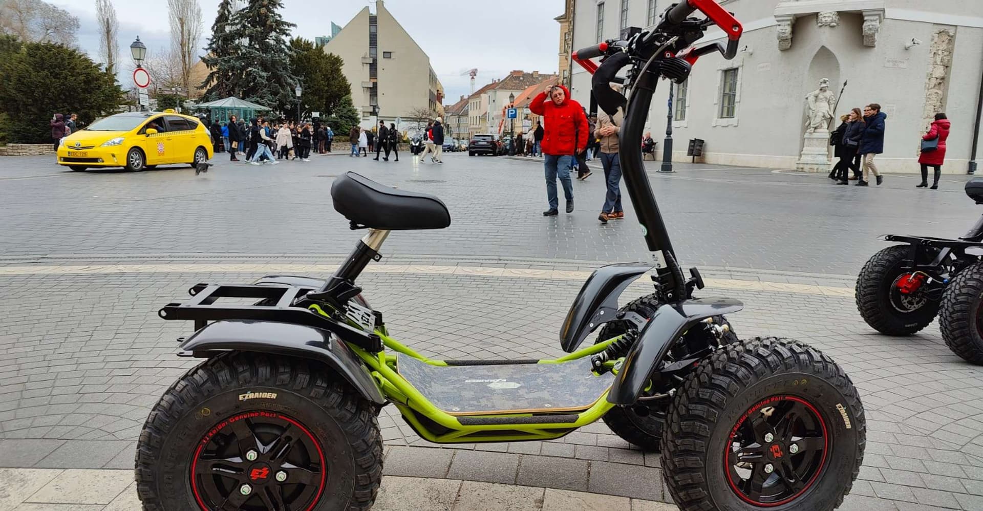 Budapest: Buda Highlights Guided Tour on Electric EZRaider photo 10