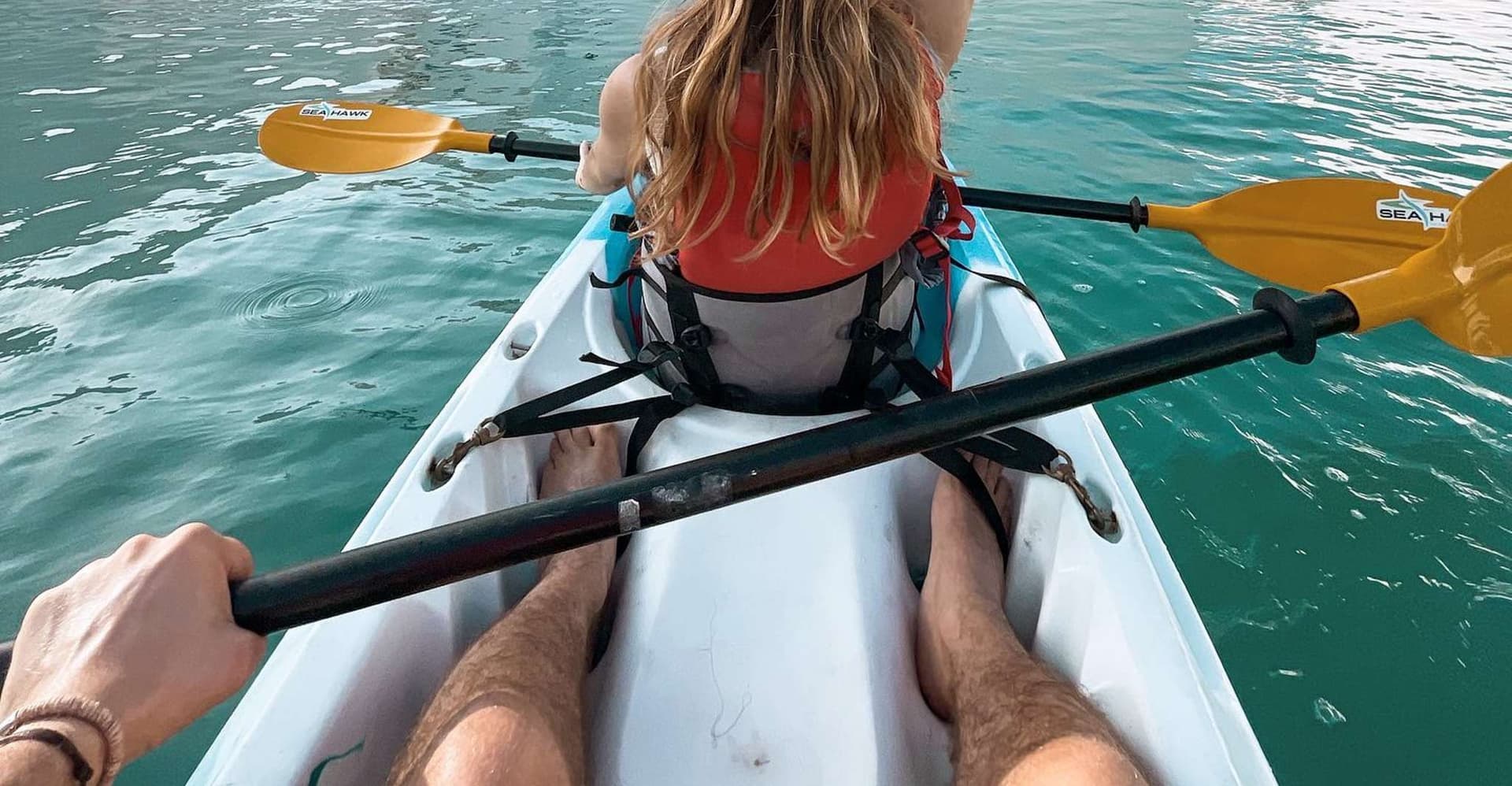 Abu Dhabi: Guided Kayak Tour around Louvre photo 1