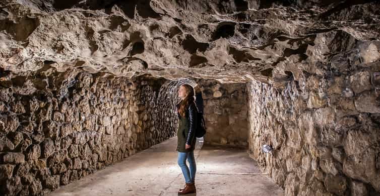 Budapest: Buda Castle Cave Tour