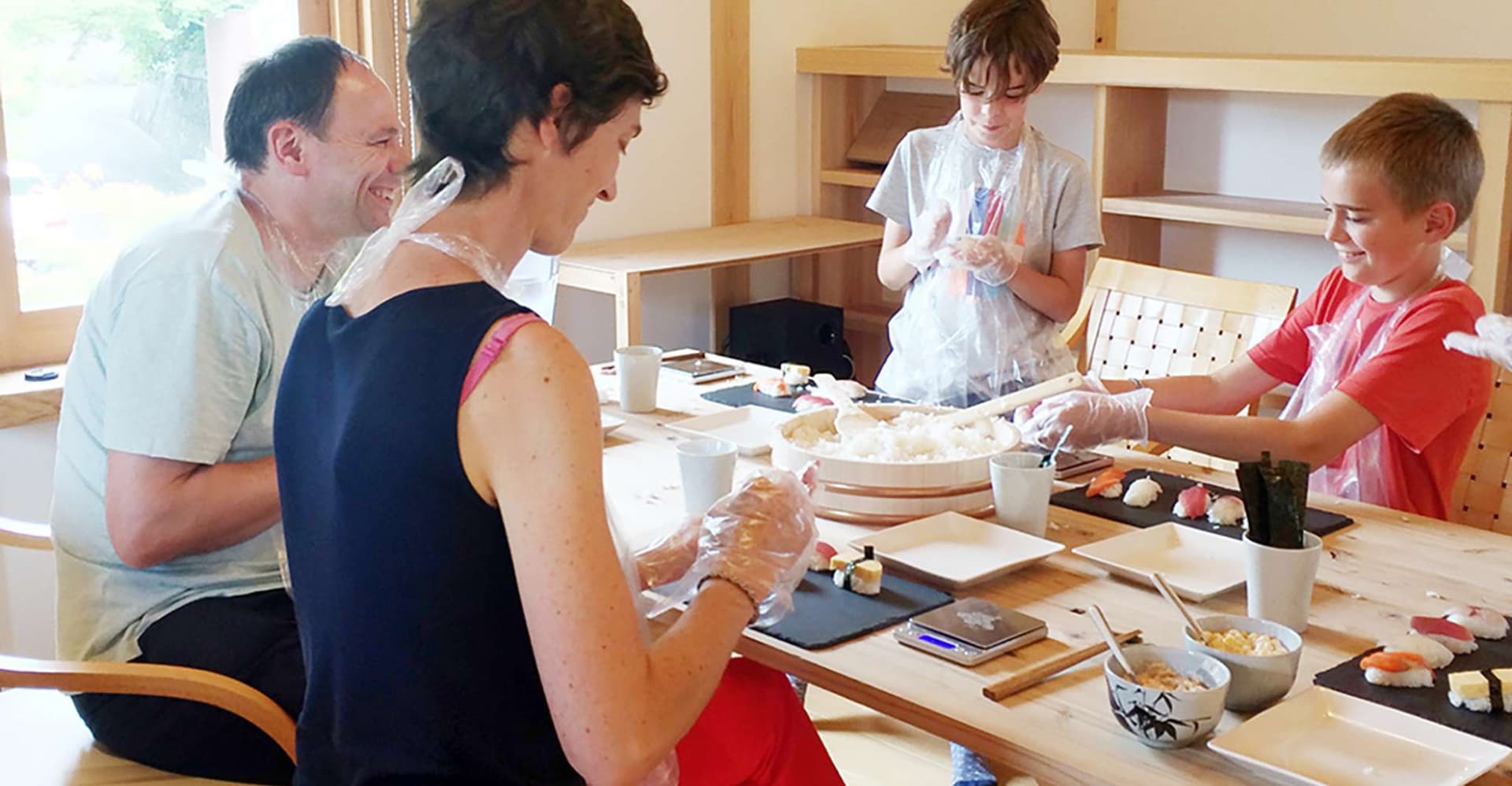 Kyoto: Small-Group Authentic Sushi Making Workshop photo 10