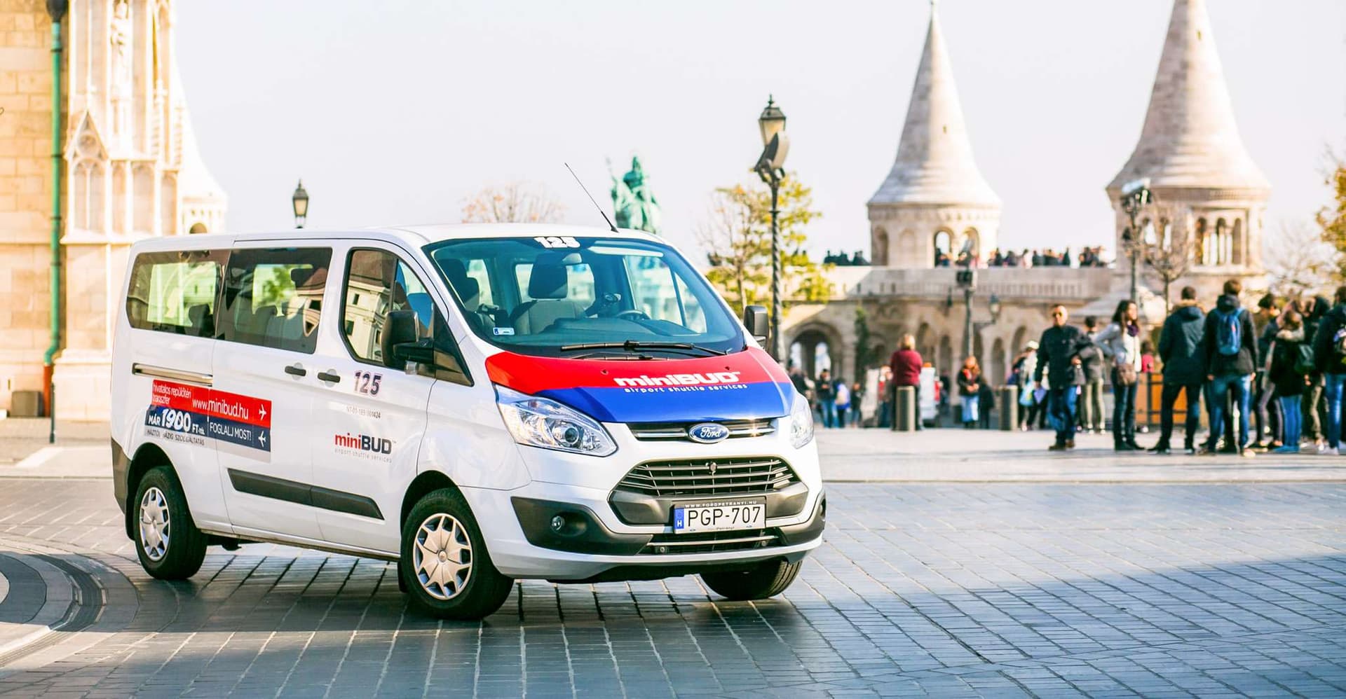 Budapest: Shared Airport Shuttle Bus Transfer photo 3