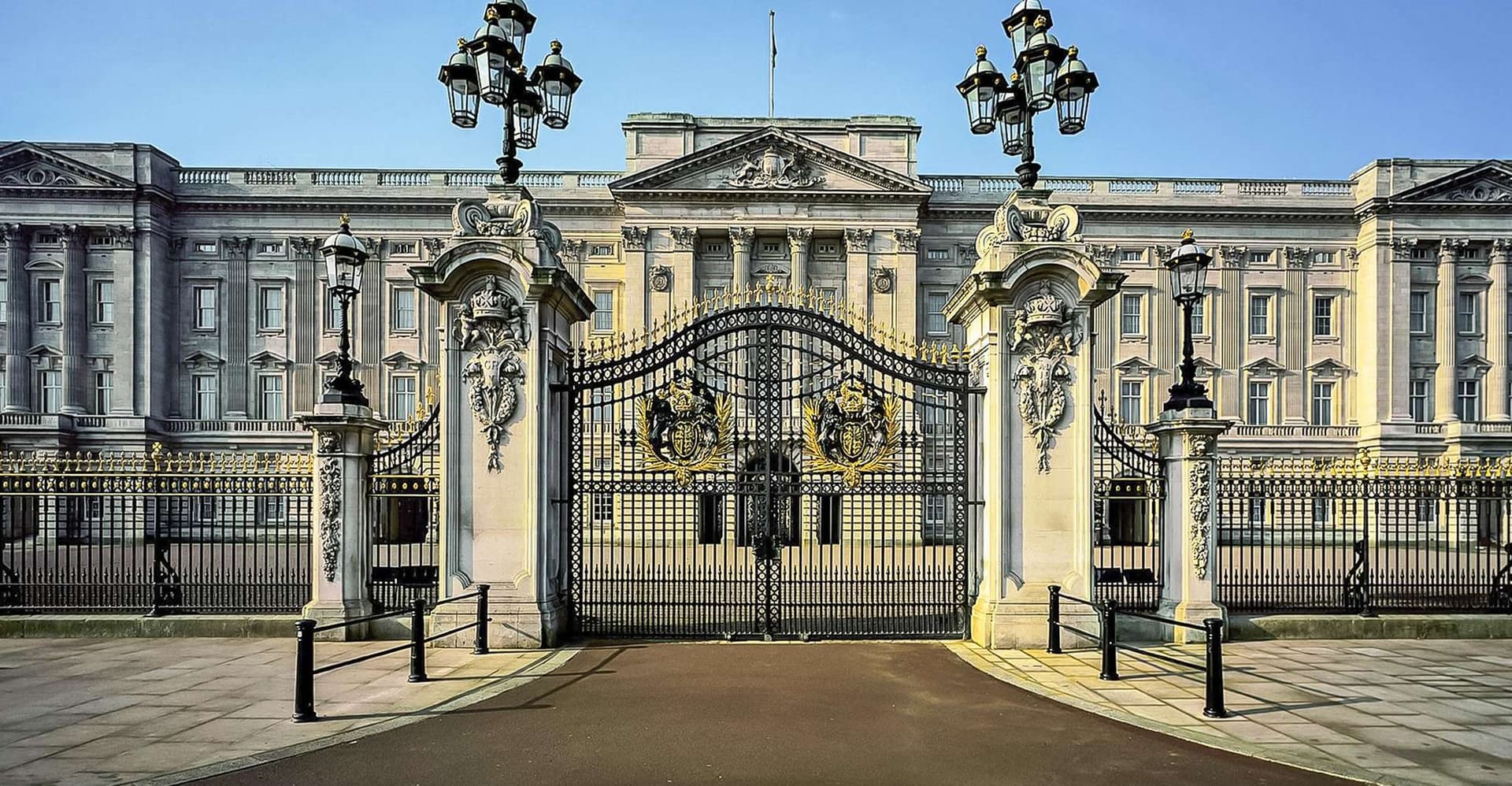 Buckingham Palace: The State Rooms Entrance Ticket photo 1