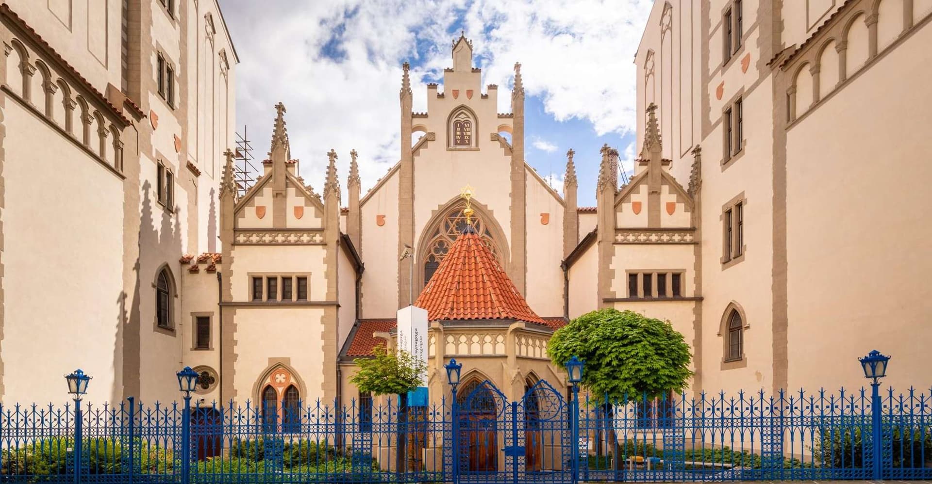 WWII and Communism History in Prague's Old Town Private Tour photo 3