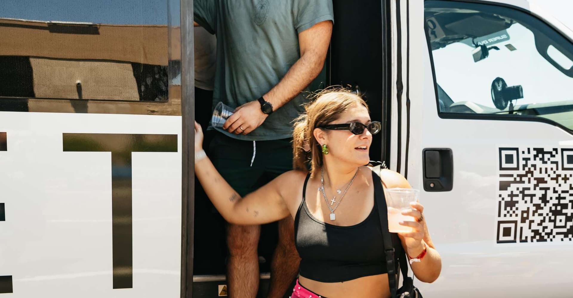 Las Vegas Strip: 3-Stop Pool Party Crawl with Party Bus photo 3