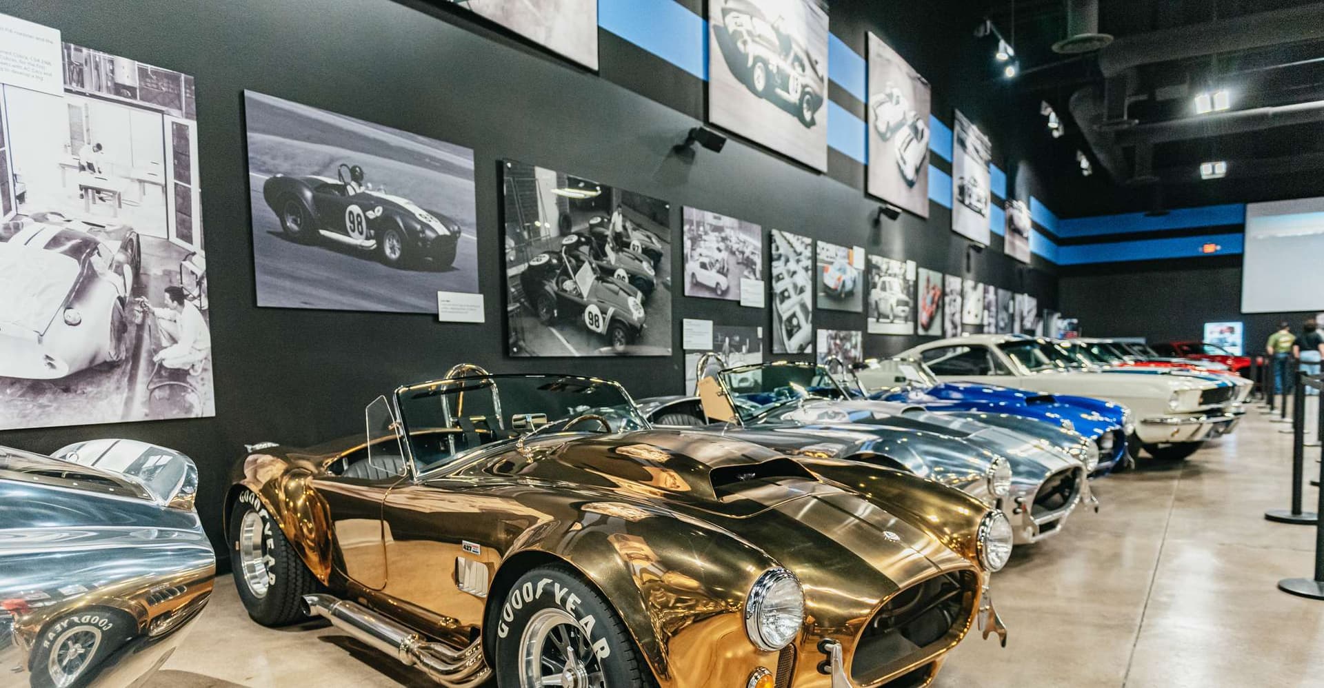 Las Vegas: Shelby, Counts Kustoms & WelderUp Car Garage Tour photo 19