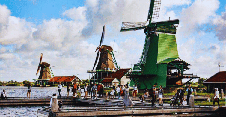 Amsterdam: Giethoorn and Zaanse Schans Windmills Day Tour