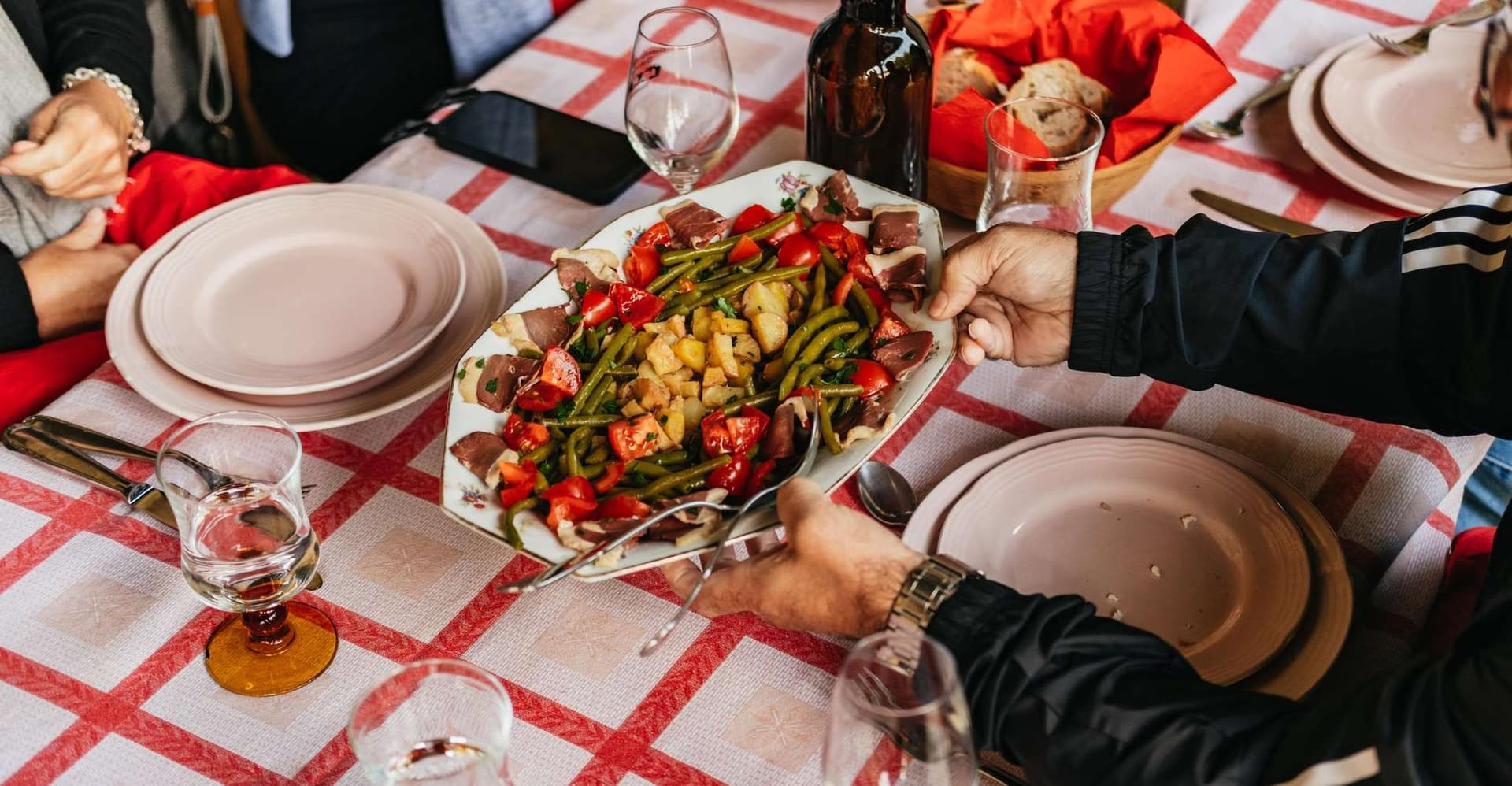 Loire Wine Day from Paris: Chambord Castle, 6 Tastings&Lunch photo 3