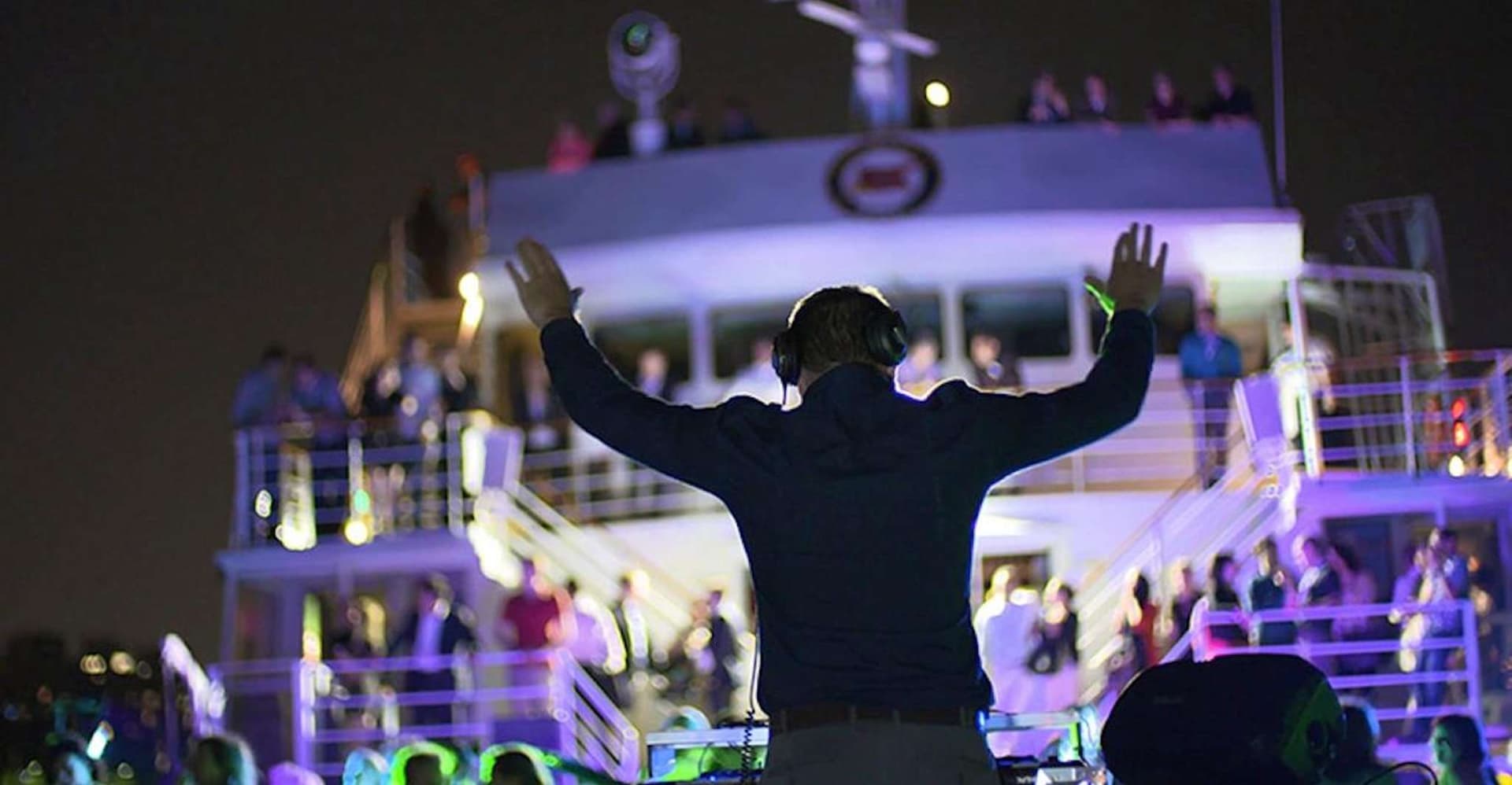 Montréal: 3 or 5-Course Dinner Cruise with DJ & Dancing photo 4