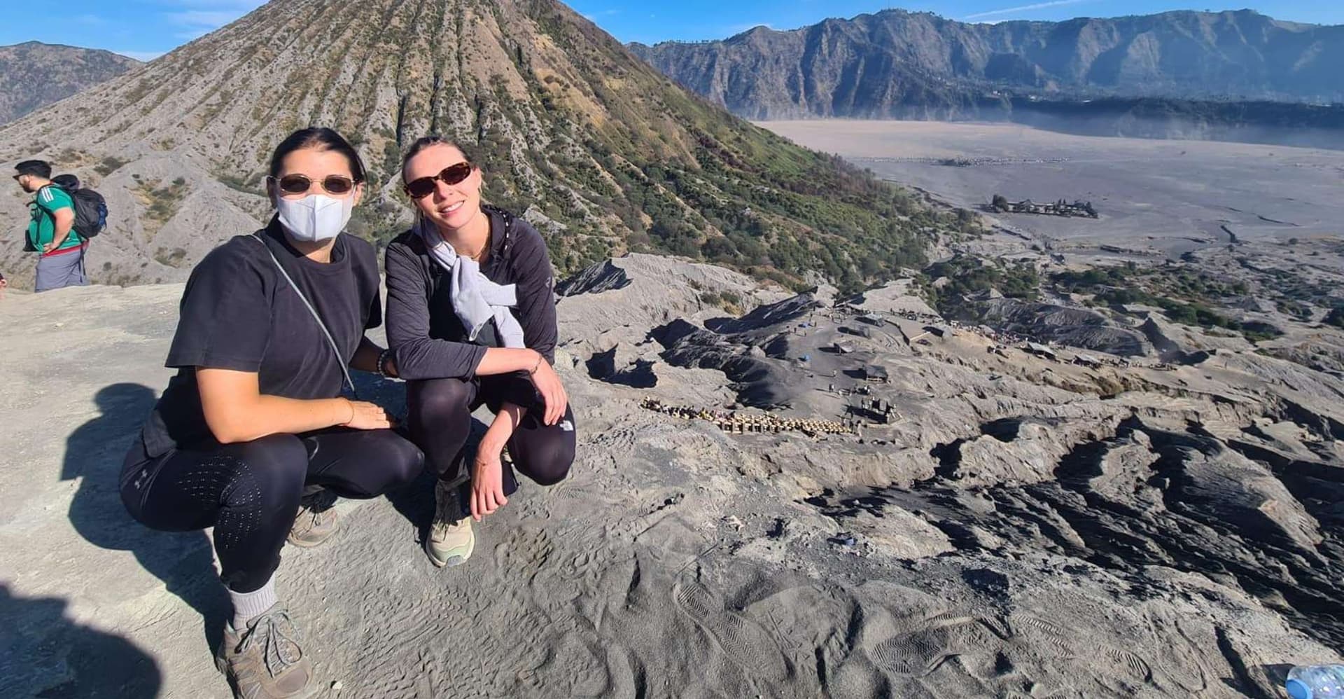 Surabaya or Malang: Mount Bromo Sunrise Share Guided Tour photo 1