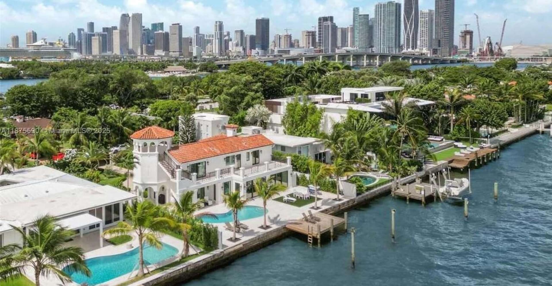 Miami Biscayne Bay Millionaires Homes Sightseeing Boat Tour photo 2