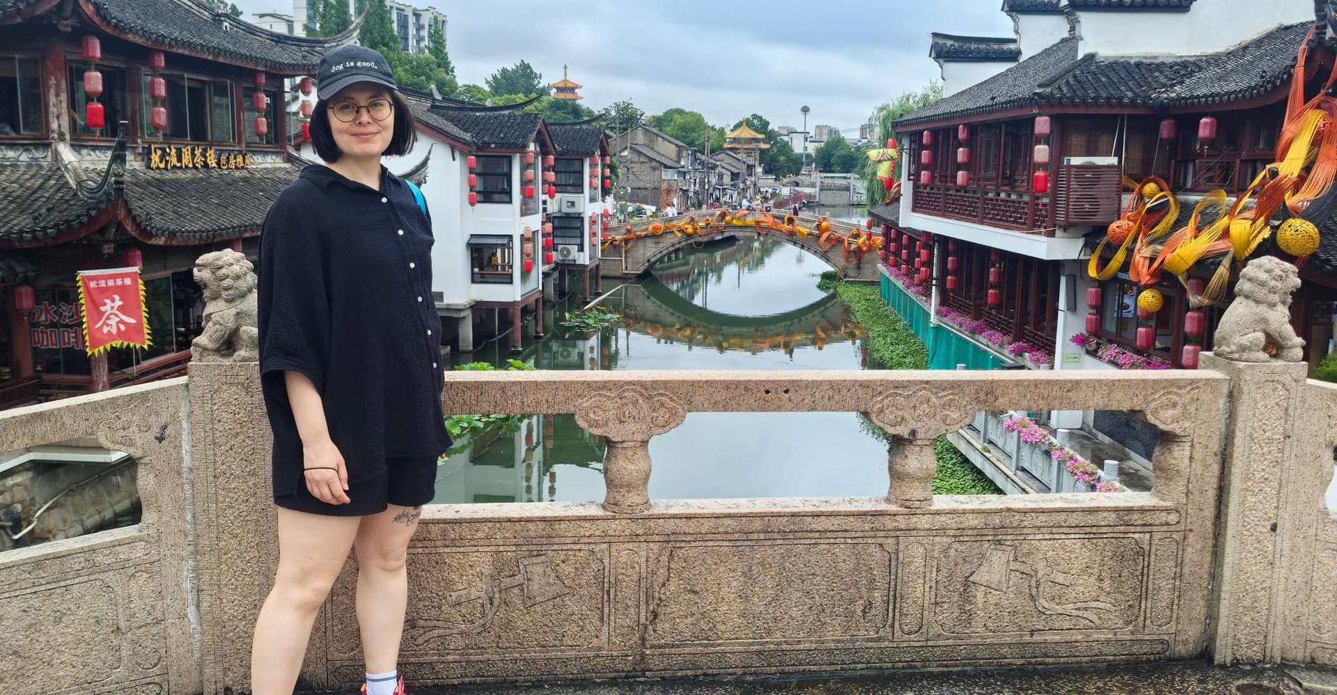 Ancient Water Town + Yu Garden + Bund by Bike/Escooter photo 1