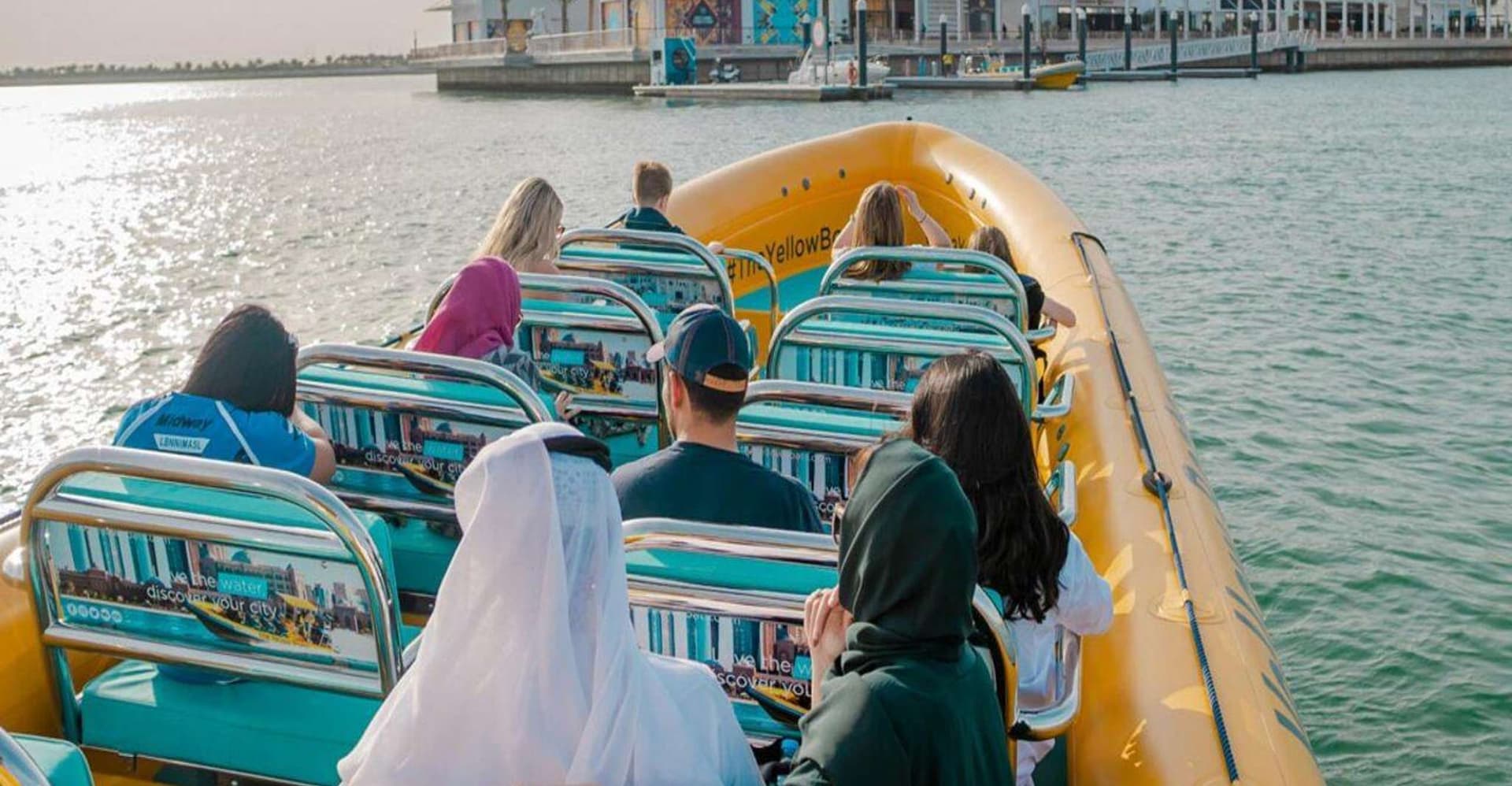 Abu Dhabi: Guided Speedboat Sightseeing Tour photo 8
