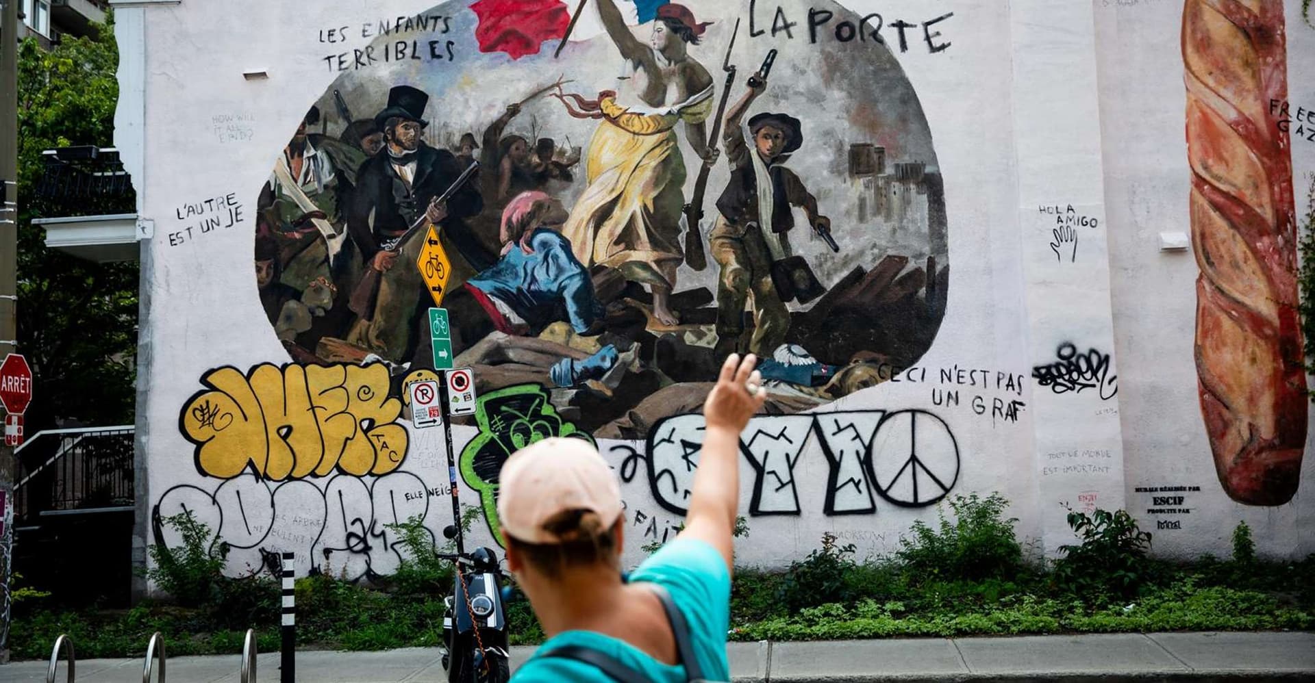 Montreal: The Original Locally Owned Street Art Walking Tour photo 11