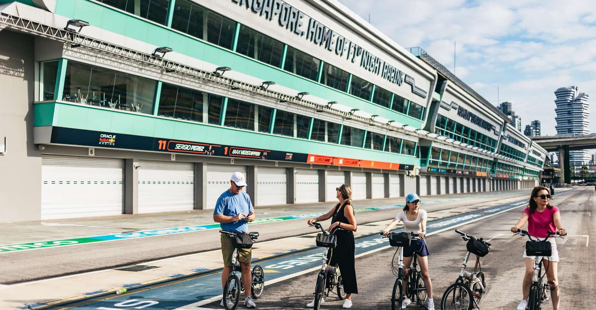 Singapore: Lion City Highlights Bike Tour photo 5