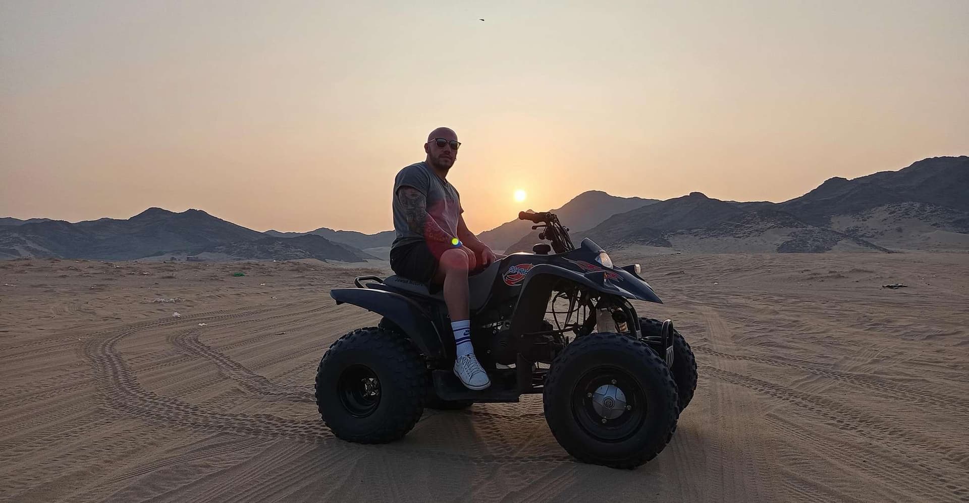 Jeddah Desert Safari: Quad Biking, Camel Farm & Sunset Views photo 2