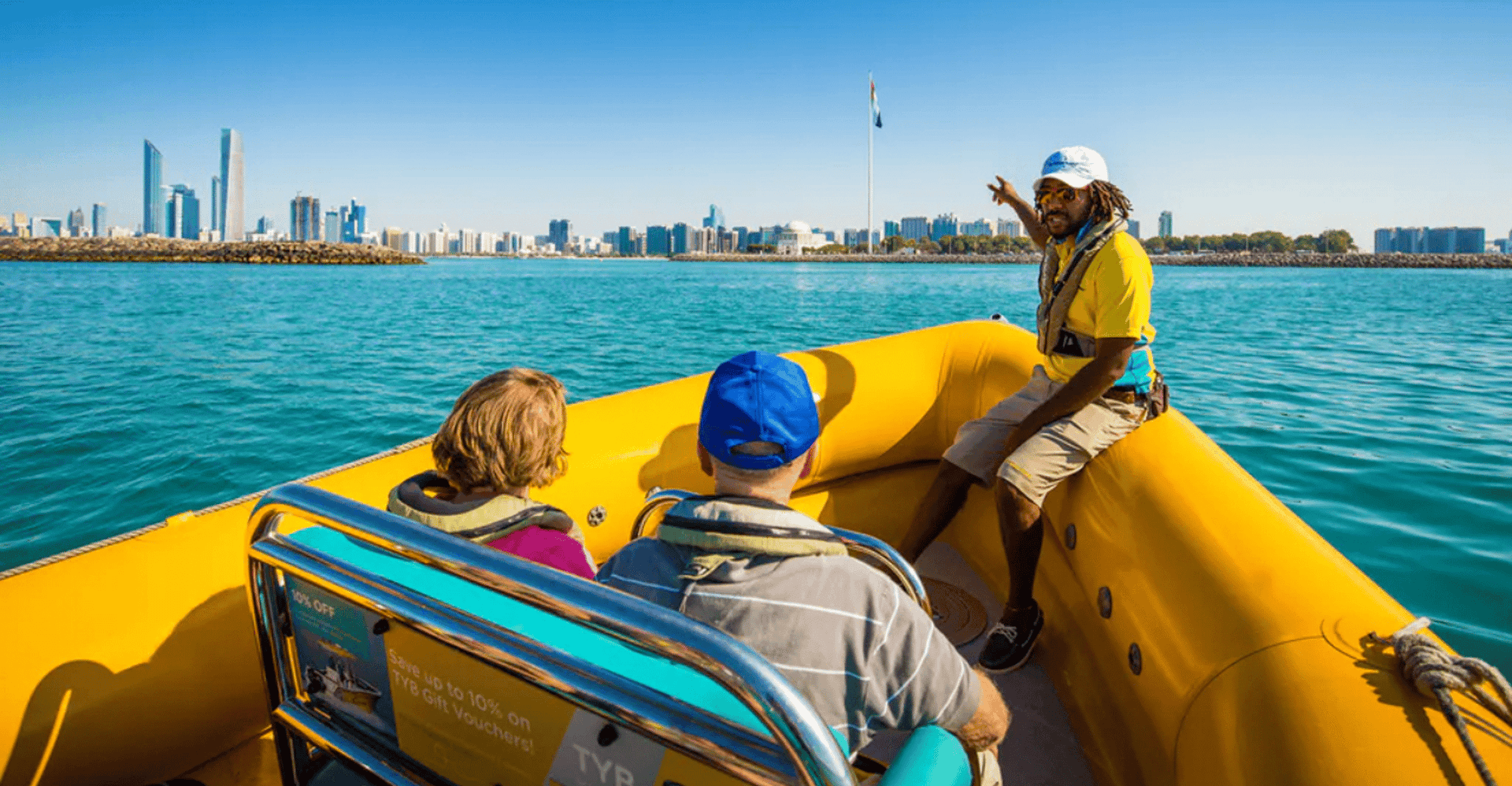 Abu Dhabi: Guided Speedboat Sightseeing Tour photo 2