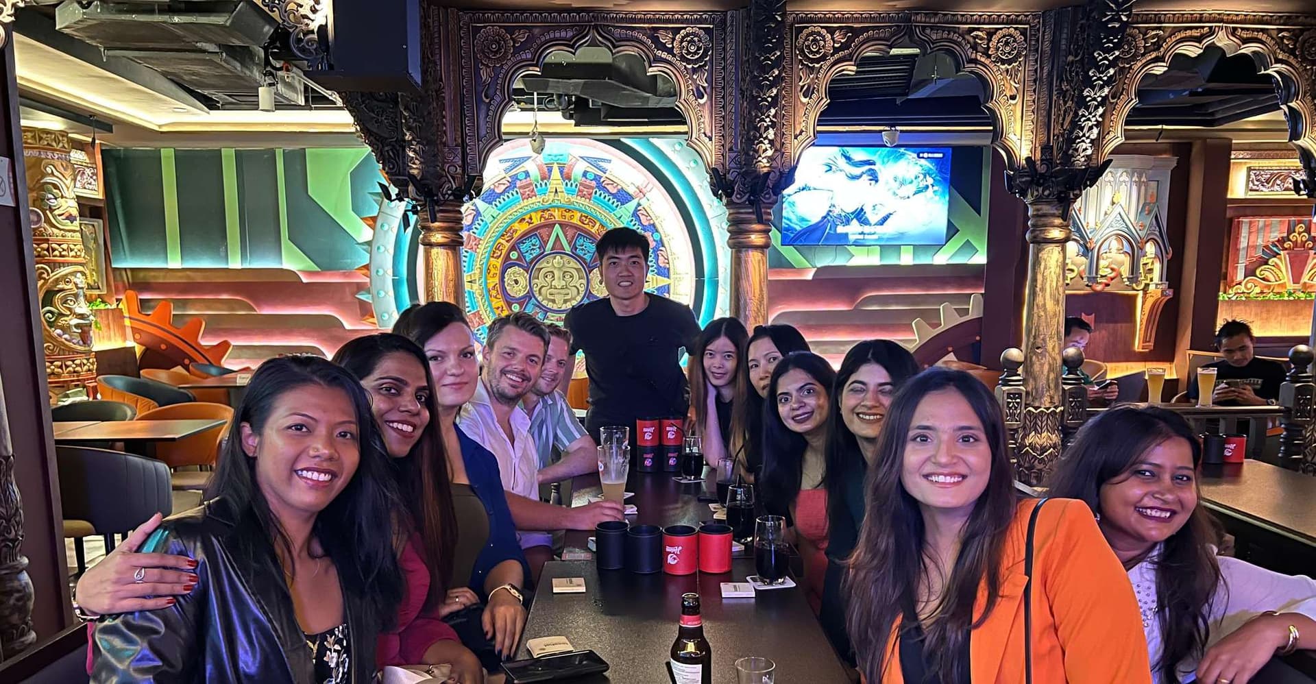 Party Singapore Bespoke Pub Crawl photo 15