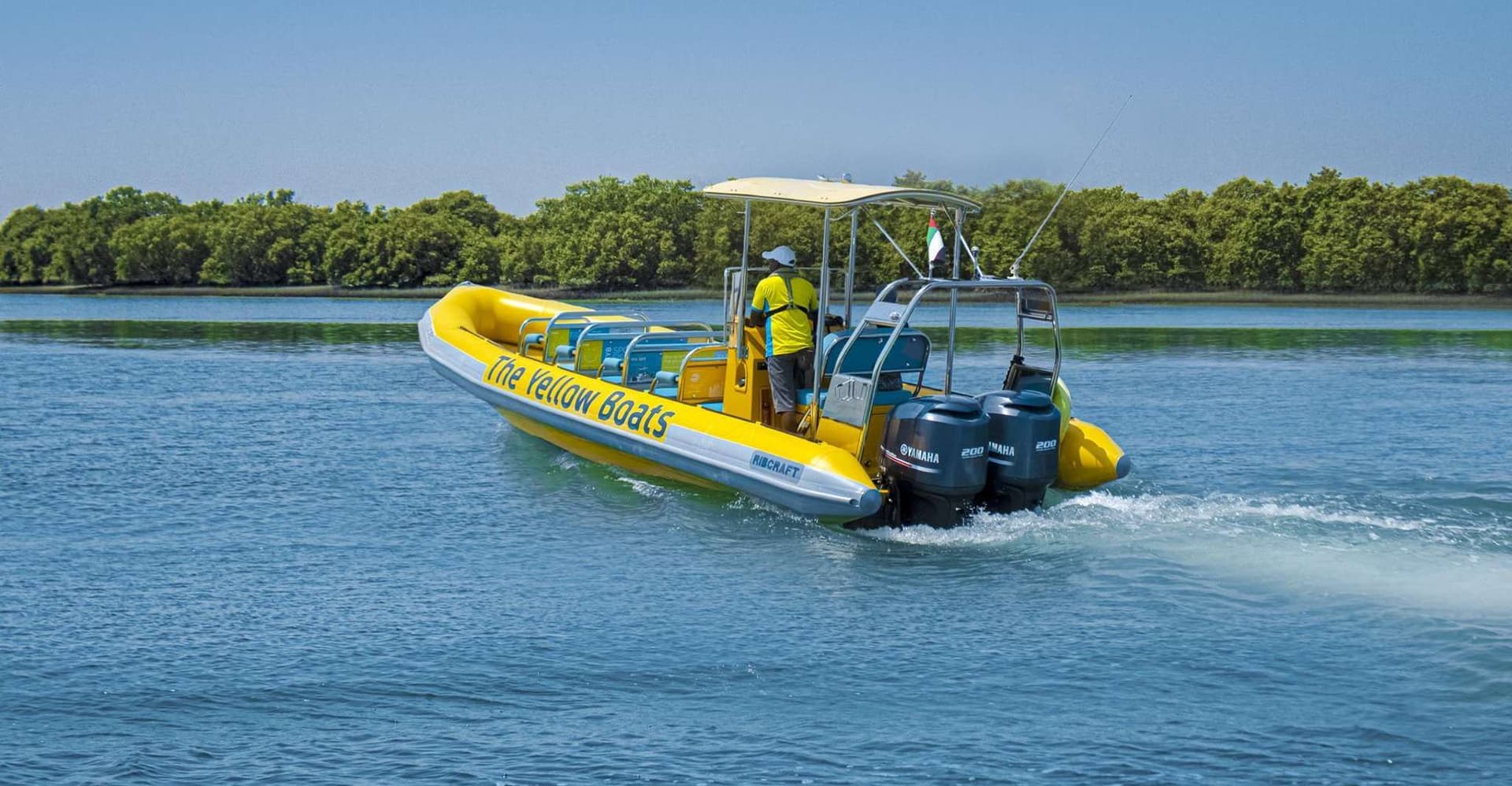 Abu Dhabi: Guided Speedboat Sightseeing Tour photo 15