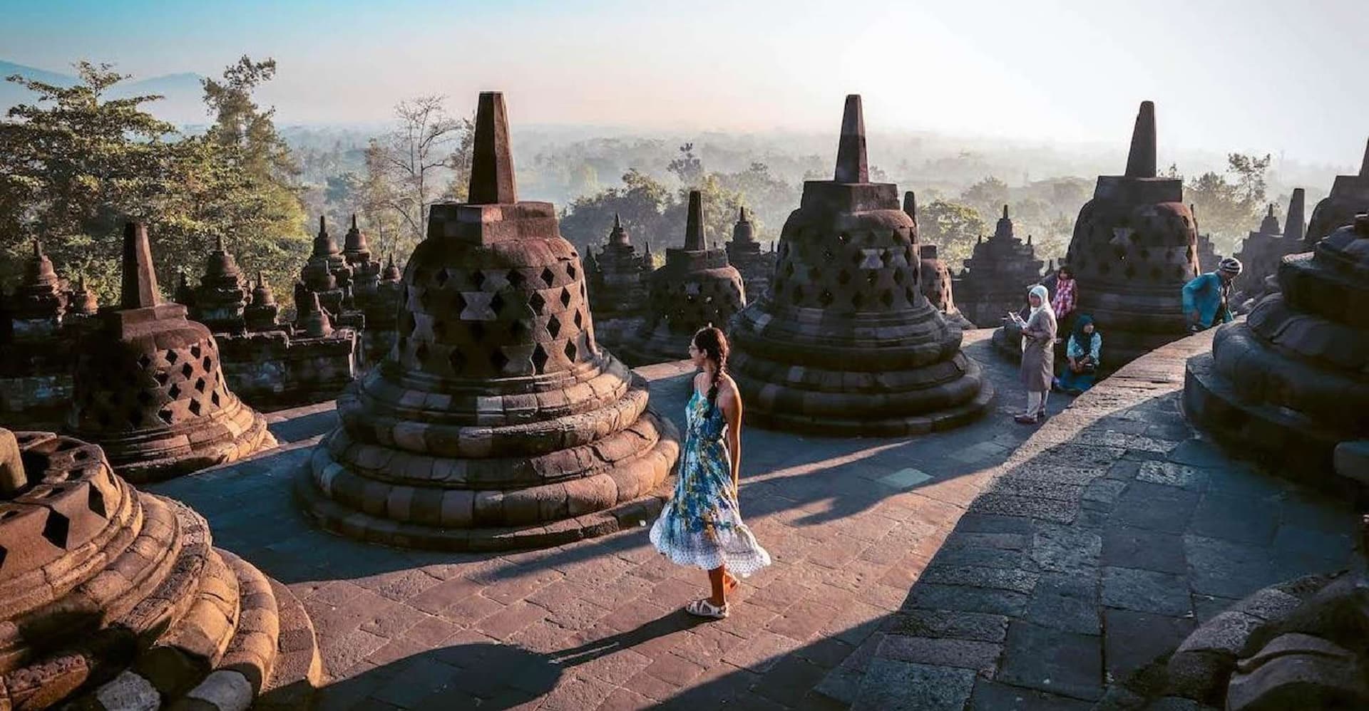 Yogyakarta: Borobudur Sunrise & Prambanan ClimbUp Guarantee photo 3