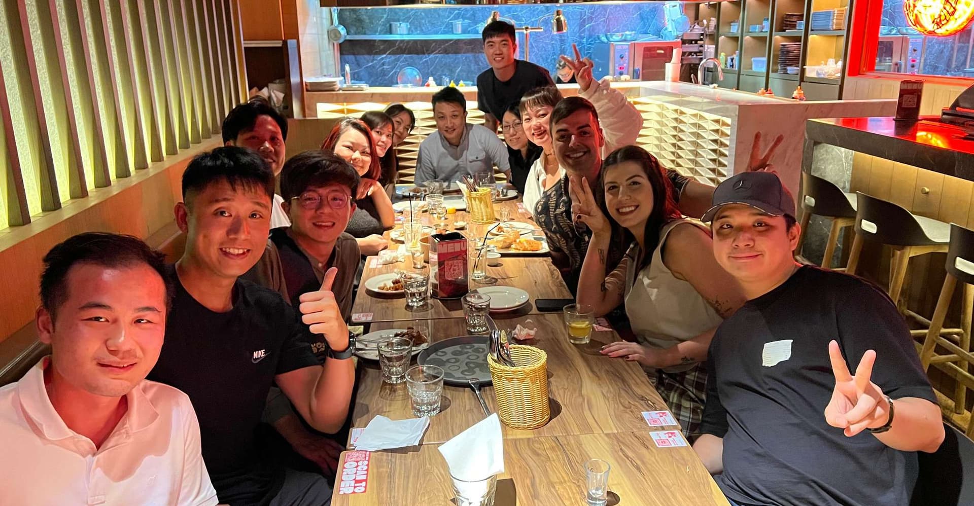 Party Singapore Bespoke Pub Crawl photo 17