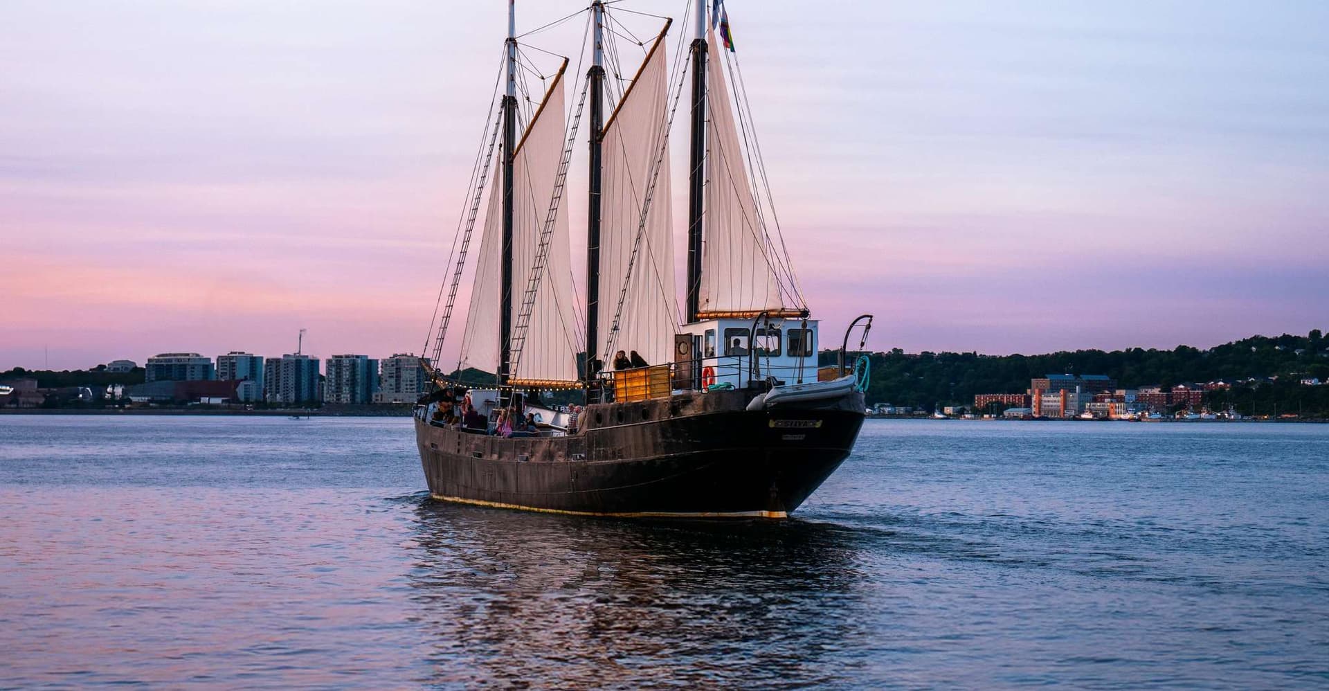 Halifax Sunset Cruise Aboard the Tall Ship Silva photo 2