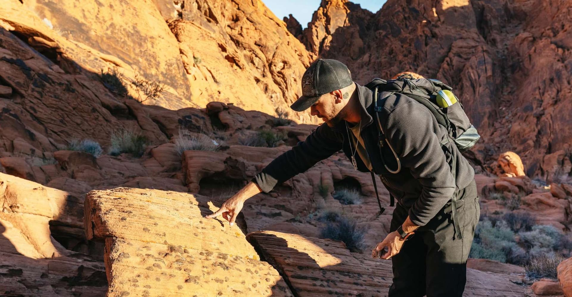 Las Vegas: Valley of Fire Guided Hike with Drinks and Snacks photo 4
