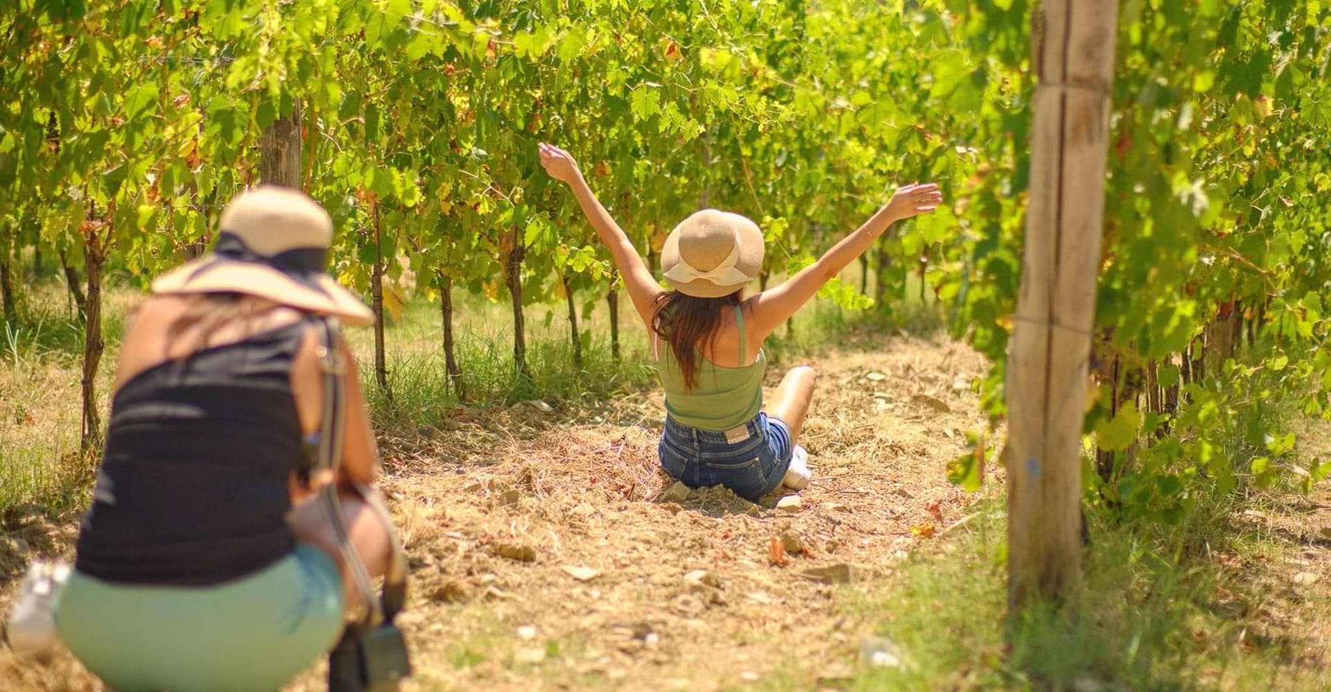 Florence: Chianti Wineries Tour with Wine Tasting photo 2