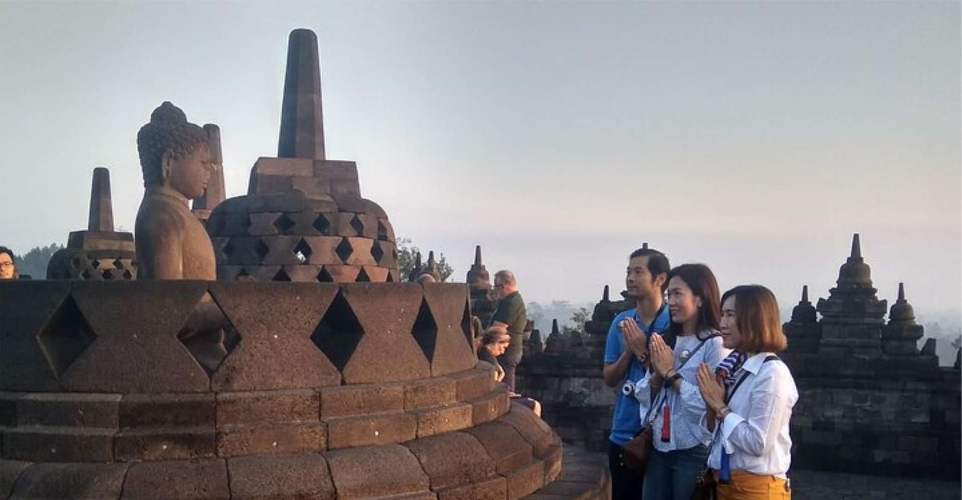 Borobudur Climb-up Tour with Tickets Guarantee & Transfers photo 5