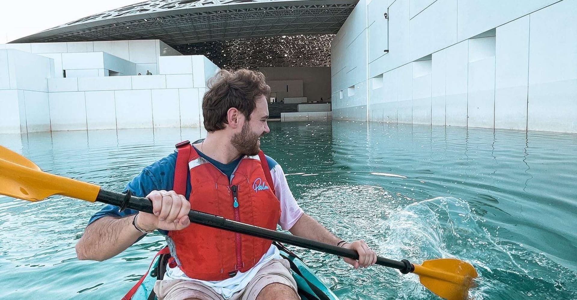 Abu Dhabi: Guided Kayak Tour around Louvre photo 5