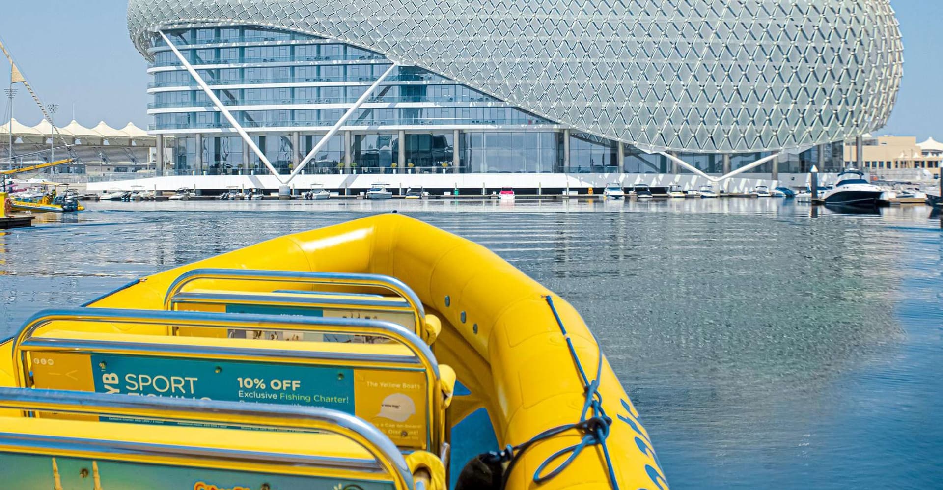 Abu Dhabi: Guided Speedboat Sightseeing Tour photo 9