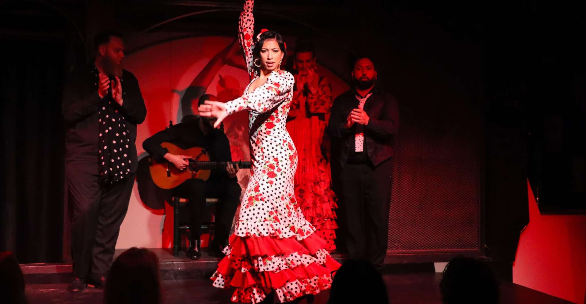Barcelona: Flamenco Show with Drink Option at La Rambla photo 11