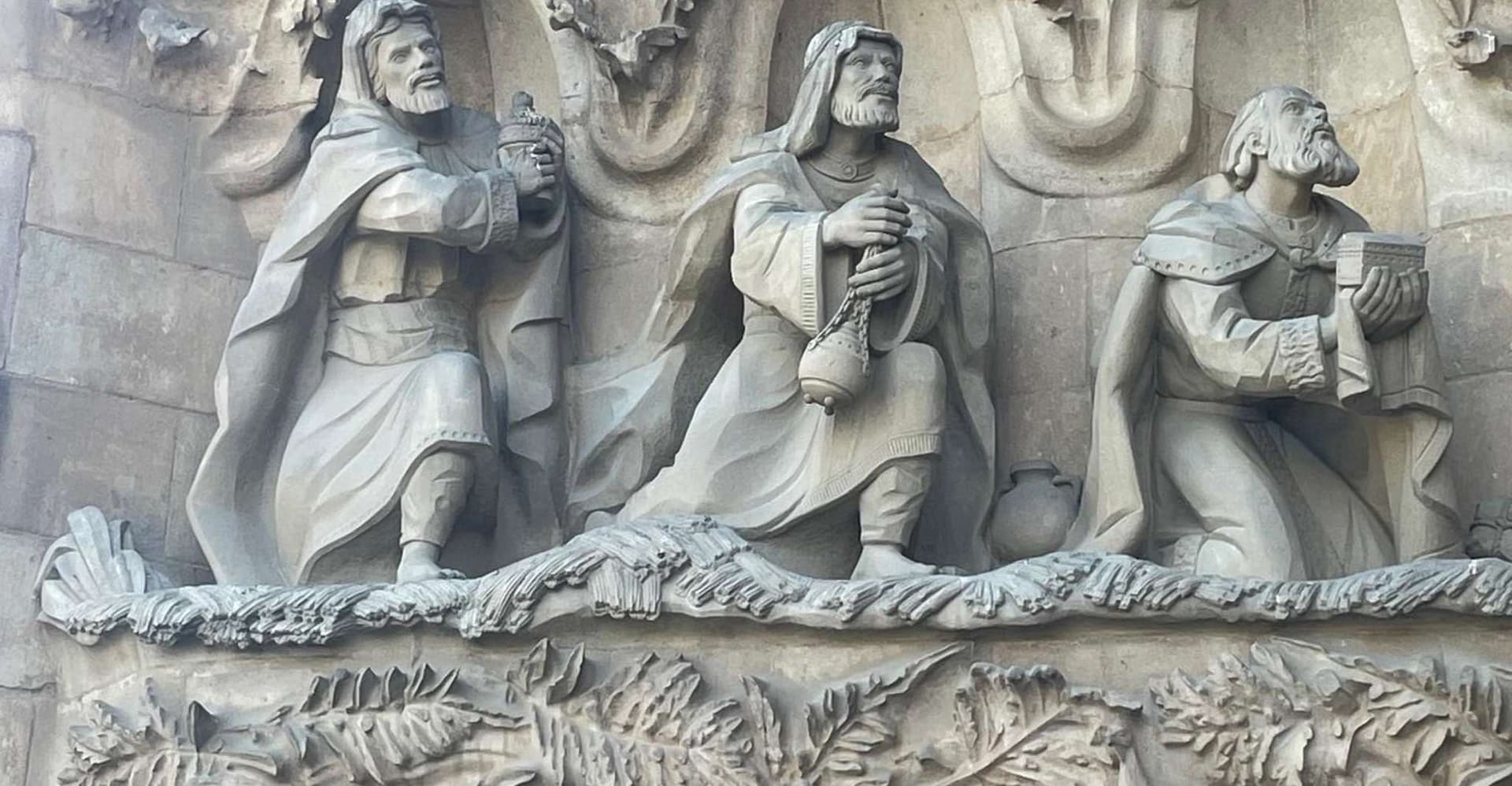 Barcelona: Sagrada Familia Skip-The-Line Guided Tour photo 17