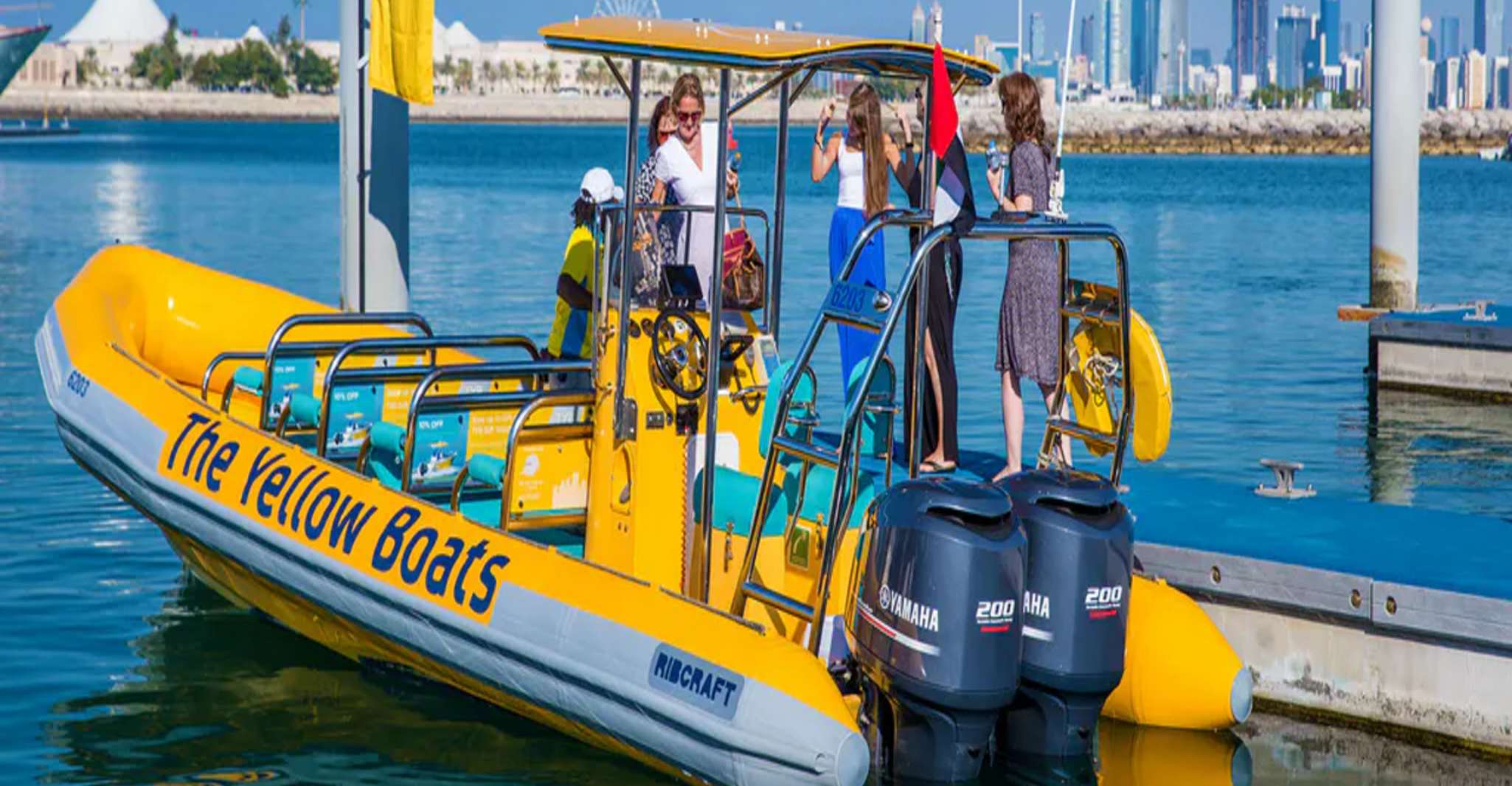 Abu Dhabi: Guided Speedboat Sightseeing Tour photo 3